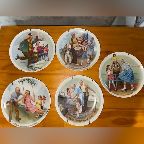 Csatari Grandparent Collector Plates - Picture 1 of 4